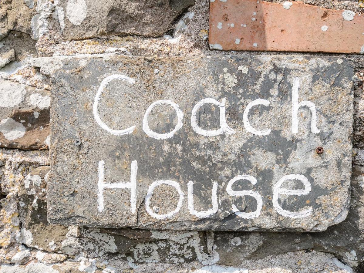 Coach House Cottage บู๊ด ภายนอก รูปภาพ
